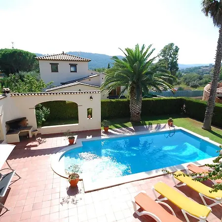 Peaceful In Calonge Spain With Swimming Pool Villa